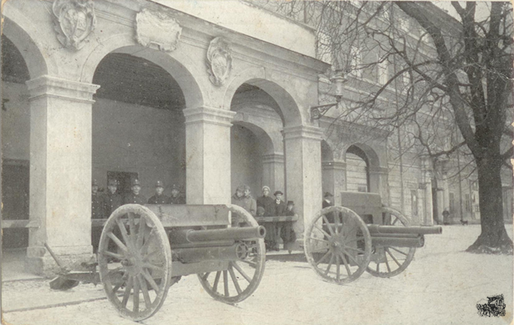 Postkarte: Erbeutete russische Geschütze Postkarte: Erbeutete russische Geschütze