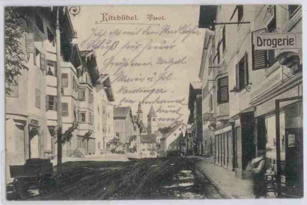 Ansichtskarte Kitzbühel in Tirol, Strassenansicht 1910