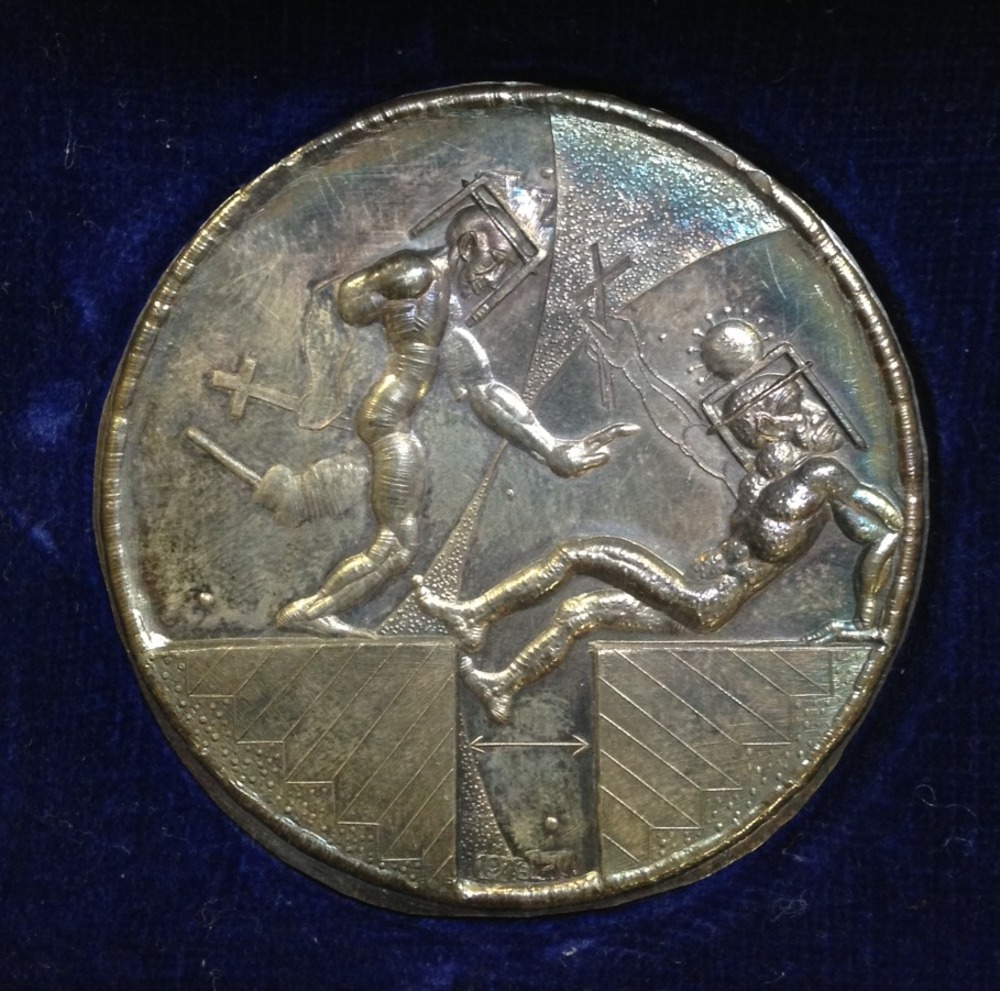 AR Medal - Modern Art AR Medal - Modern Art