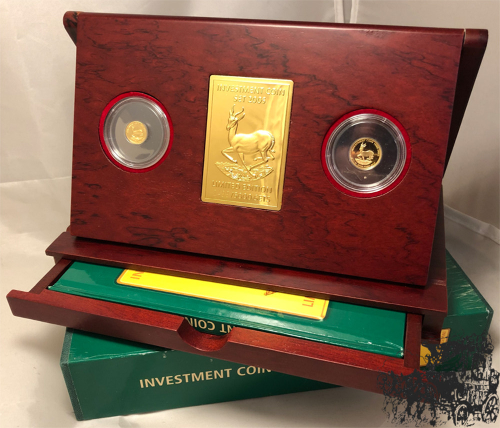 Investment Coin Set 2005 - 0,5 und 1,24 Gr. Gold - Holzbox und Beschreibung (Buch) Investment Coin Set 2005 - 0,5 und 1,24 Gr. Gold - Holzbox und Beschreibung (Buch)